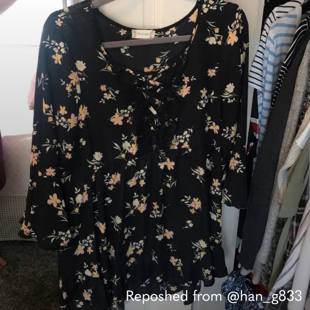 Altar’d State black and floral top